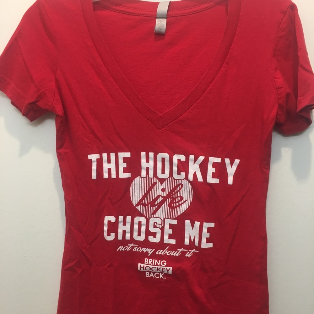 Red “the hockey life chose me” vneck